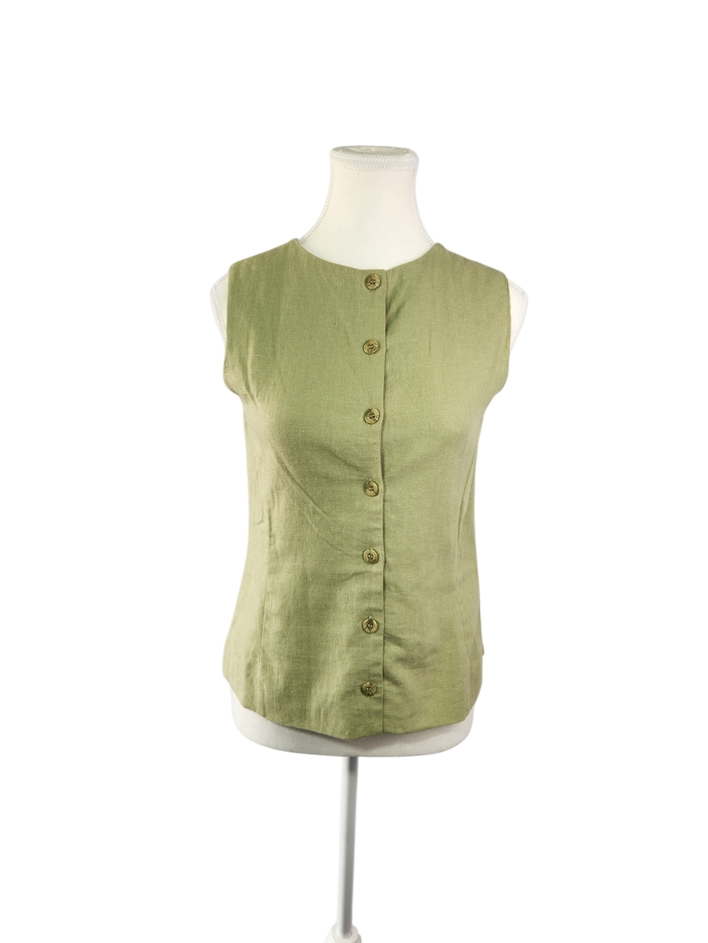 Women’s Sleeveless Button-Front Top in Light Sage - Picture 3 of 11